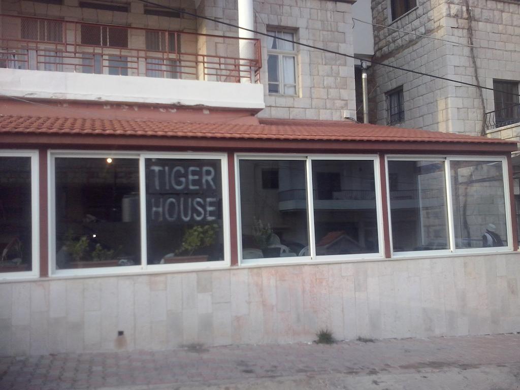 Tiger House Guest House Bcharre Ngoại thất bức ảnh